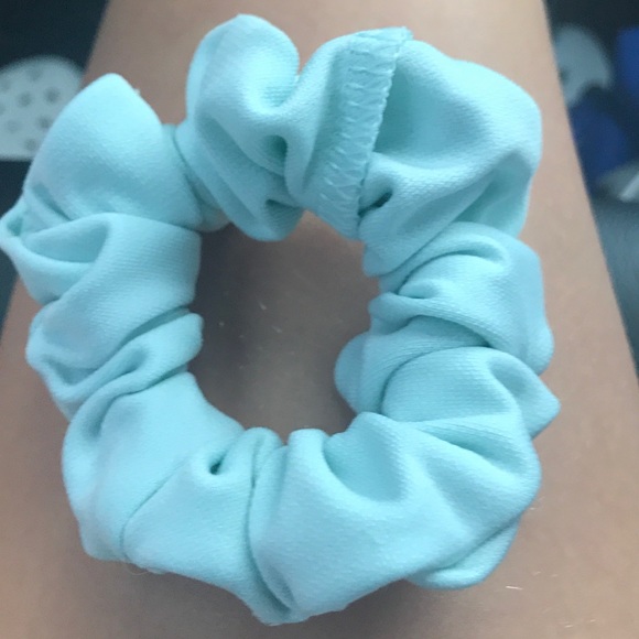 Scrunchie - Picture 1 of 1